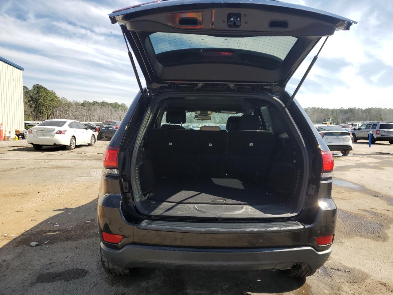 2016 Jeep Grand Cherokee - Image 6