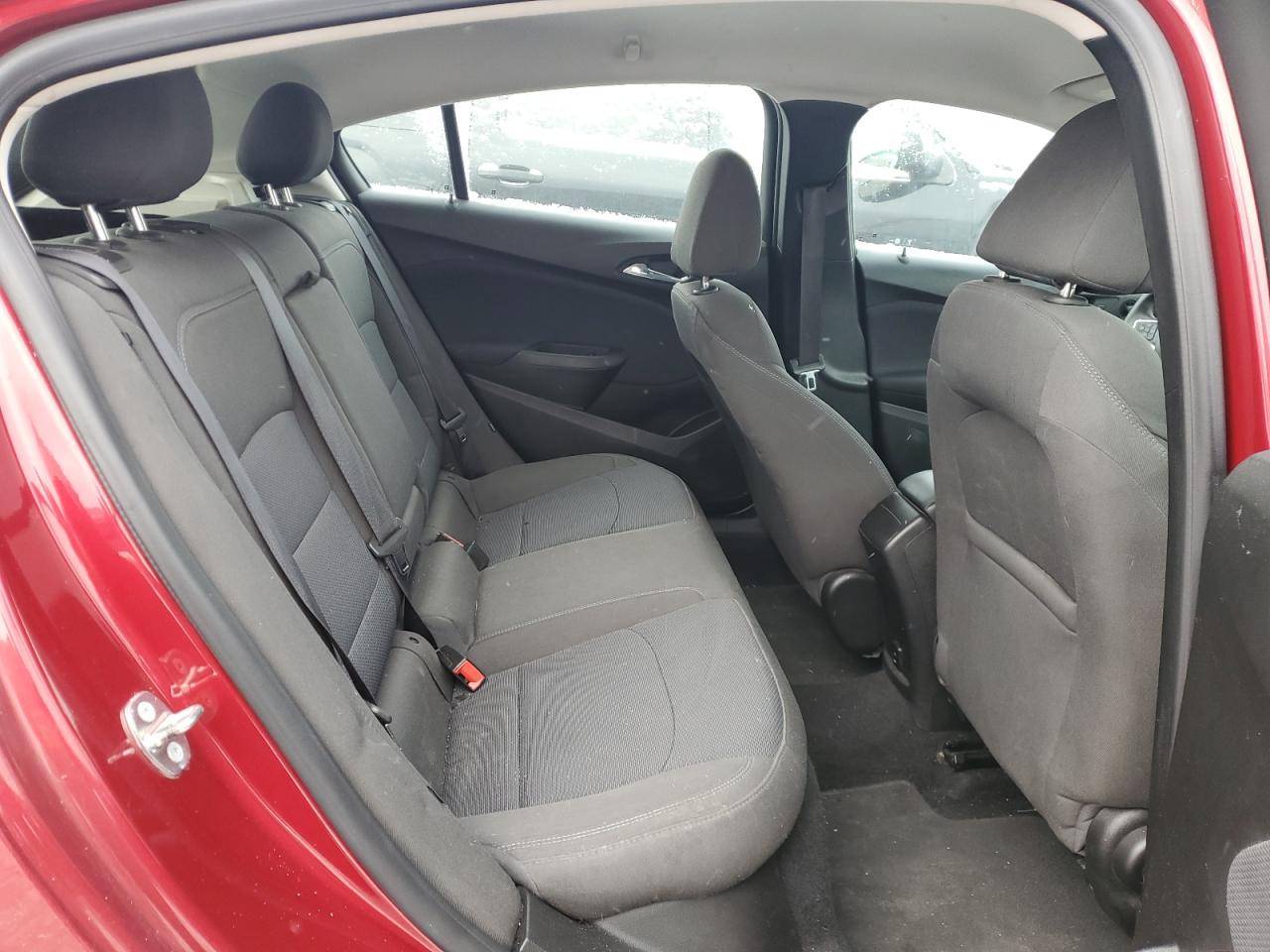 2018 Chevrolet Cruze - Image 10