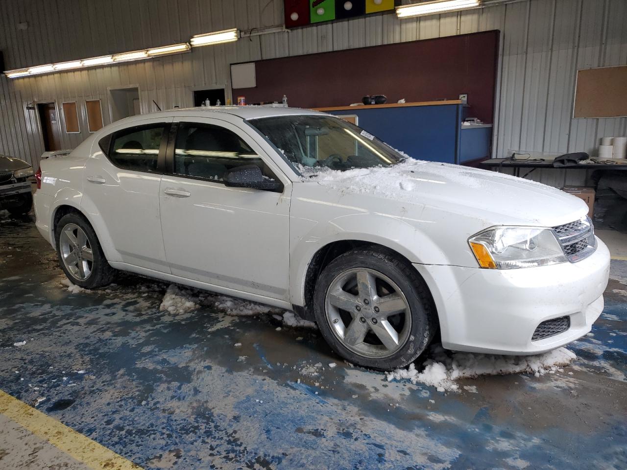 2013 Dodge Avenger - Image 4