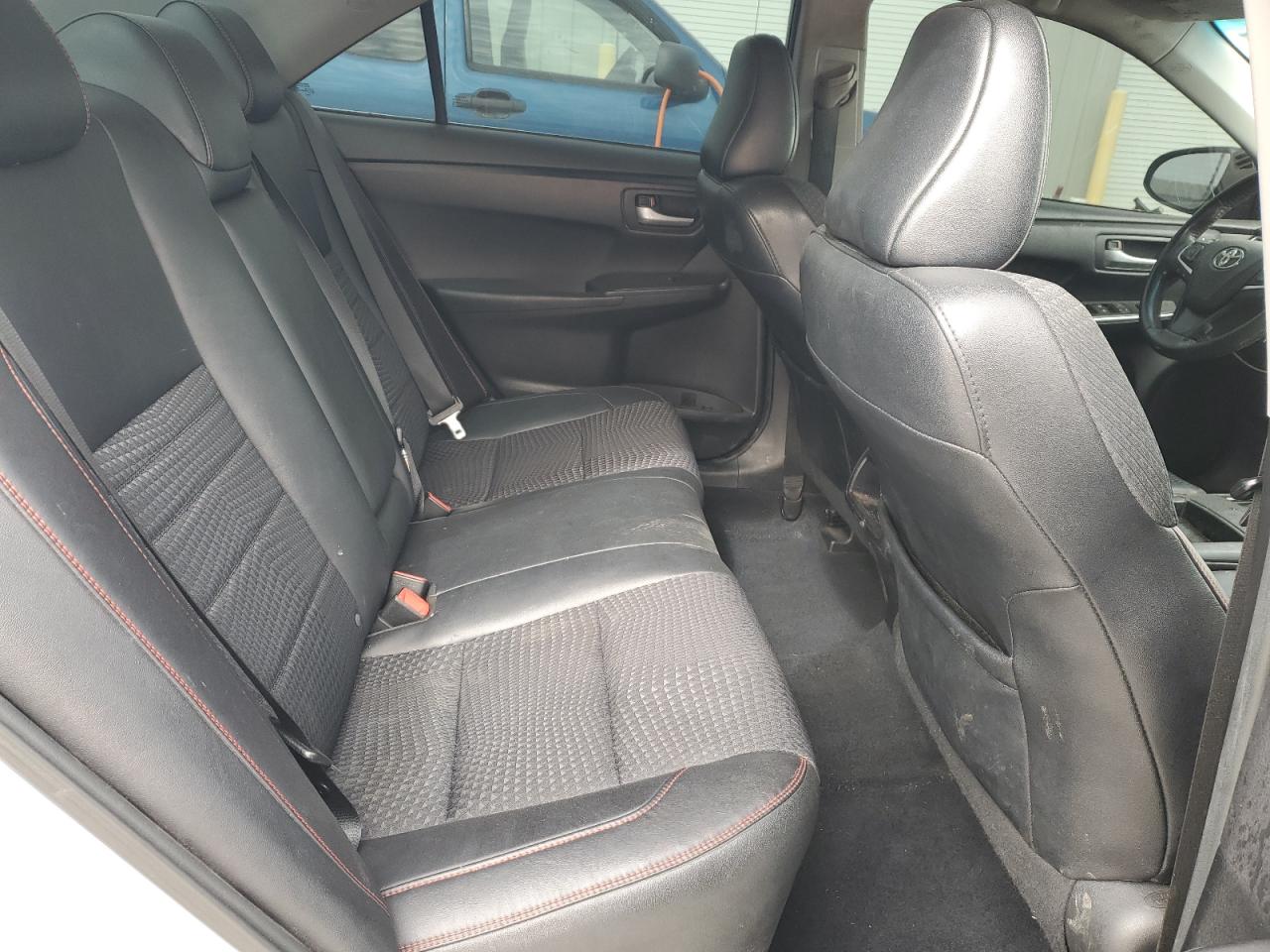 2015 Toyota Camry - Image 10