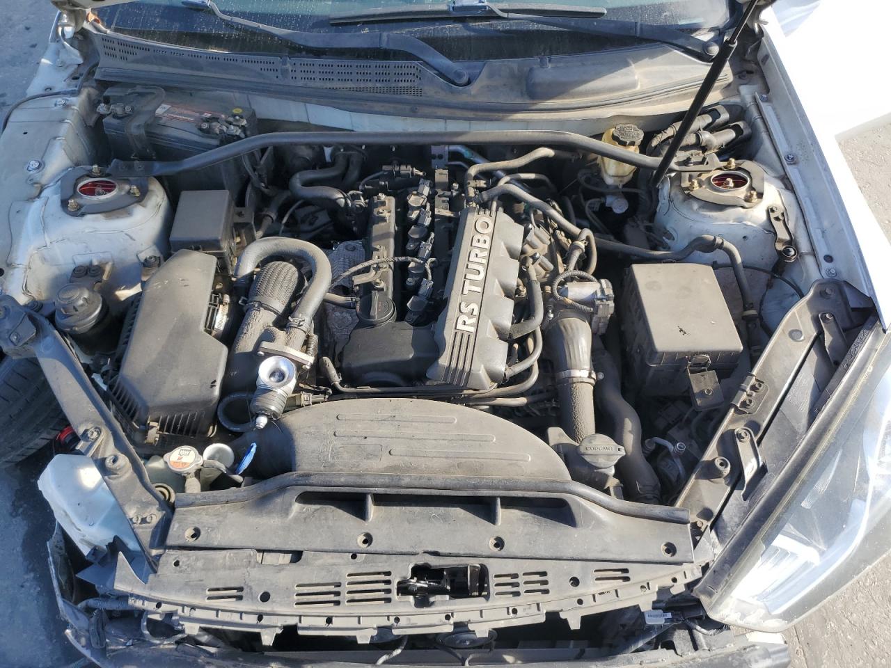 2013 Hyundai Genesis - Image 12