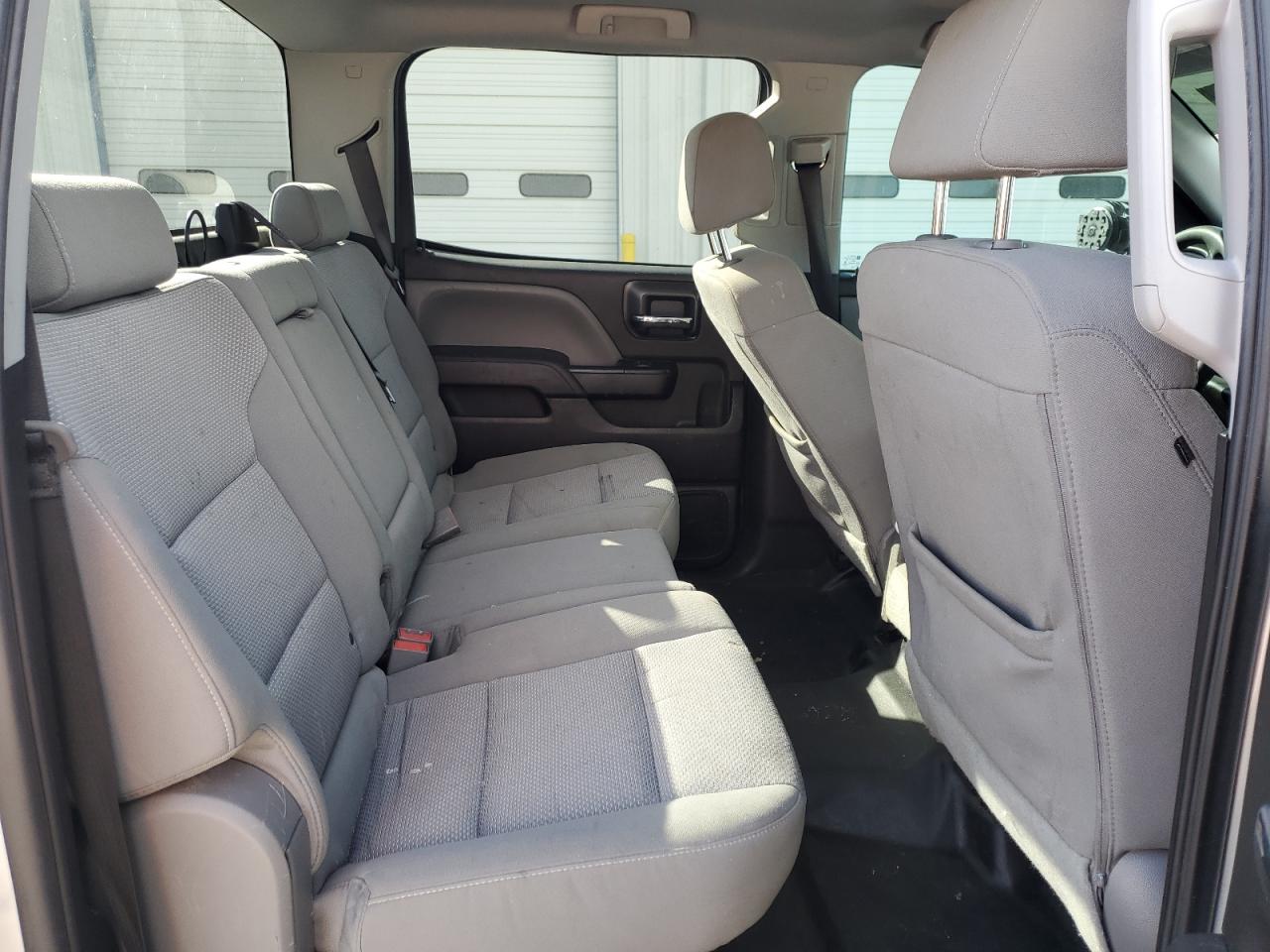 2018 Chevrolet Silverado - Image 10