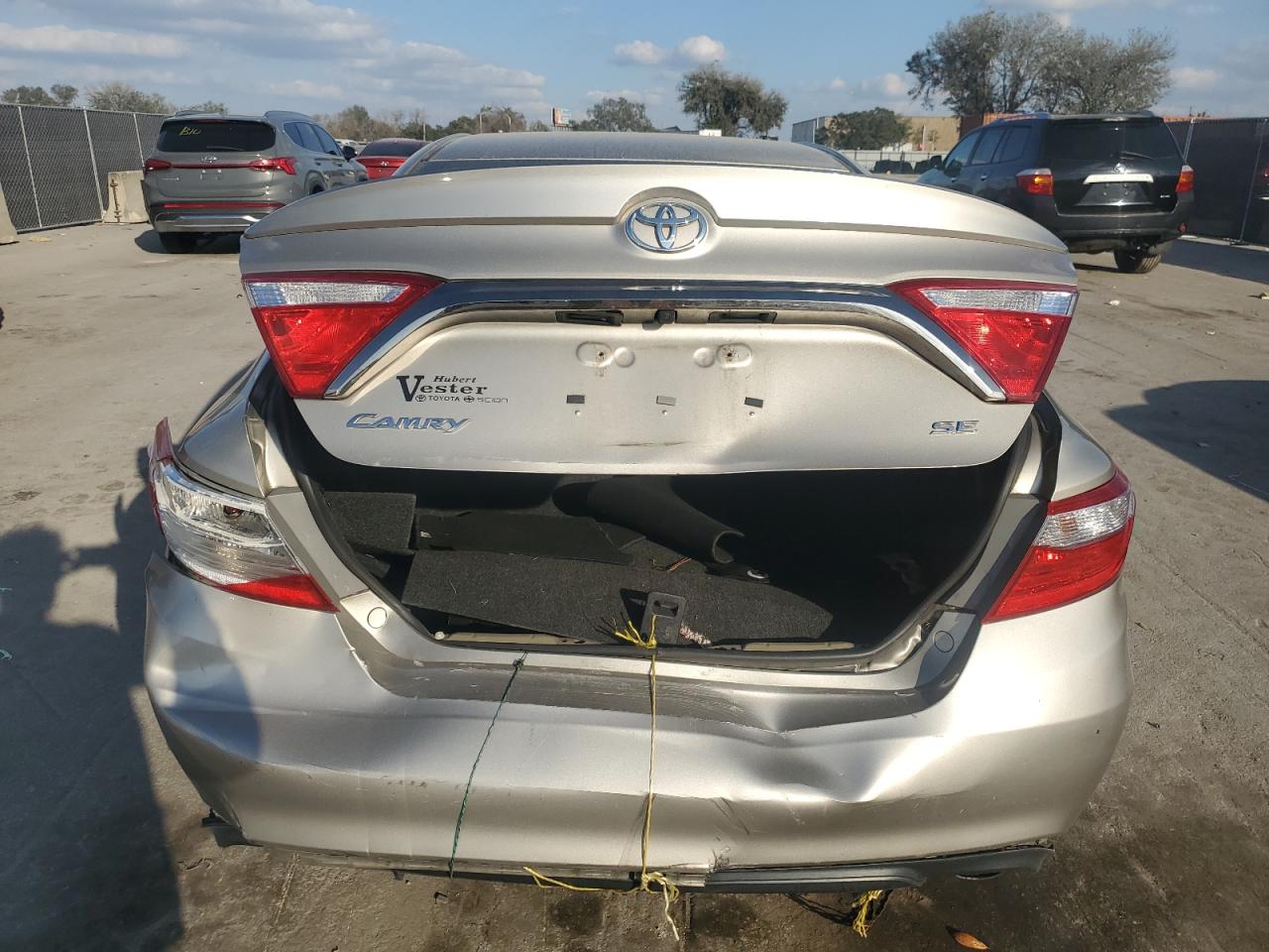 2015 Toyota Camry - Image 6