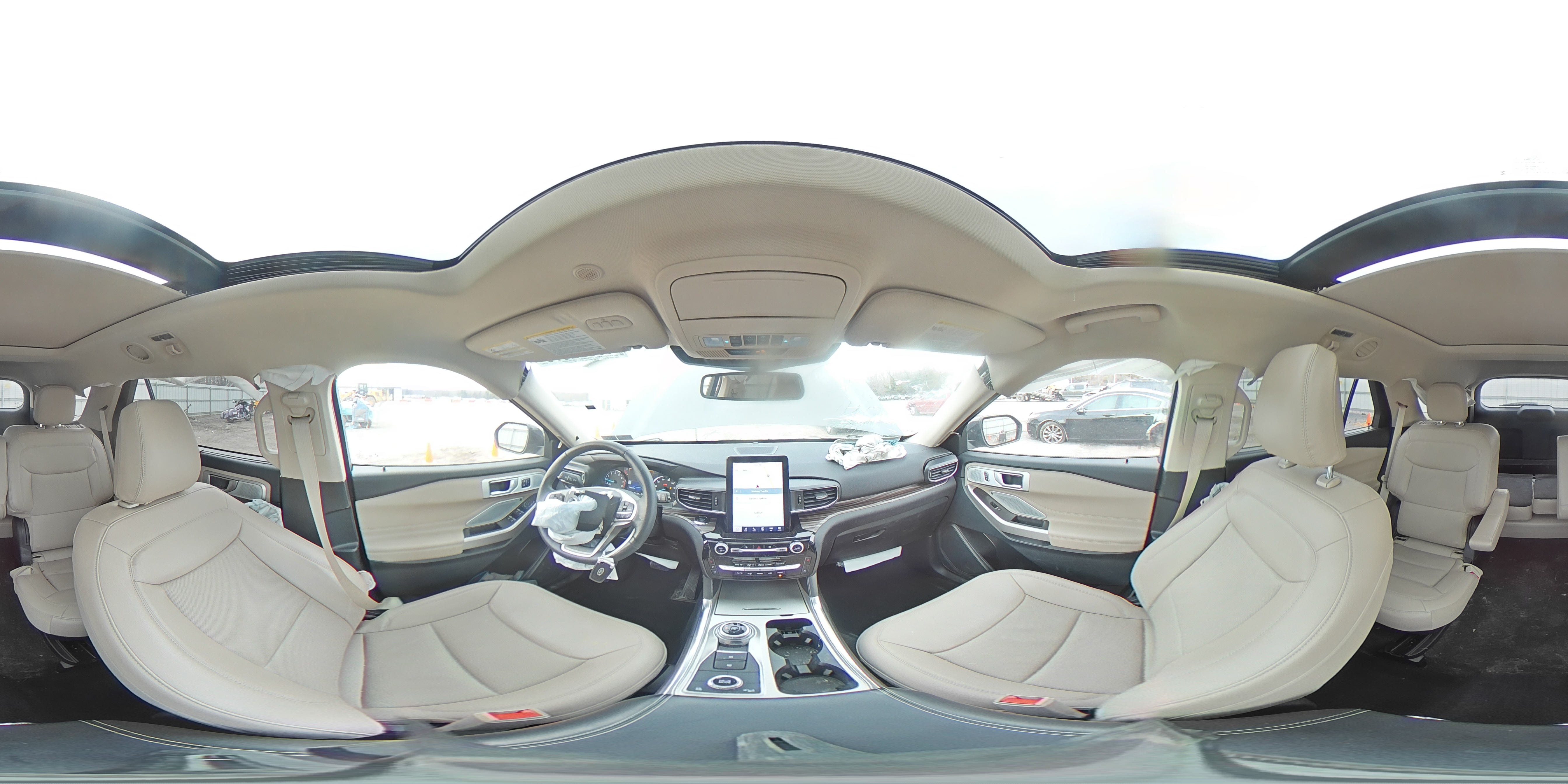 2023 Ford Explorer - Image 14