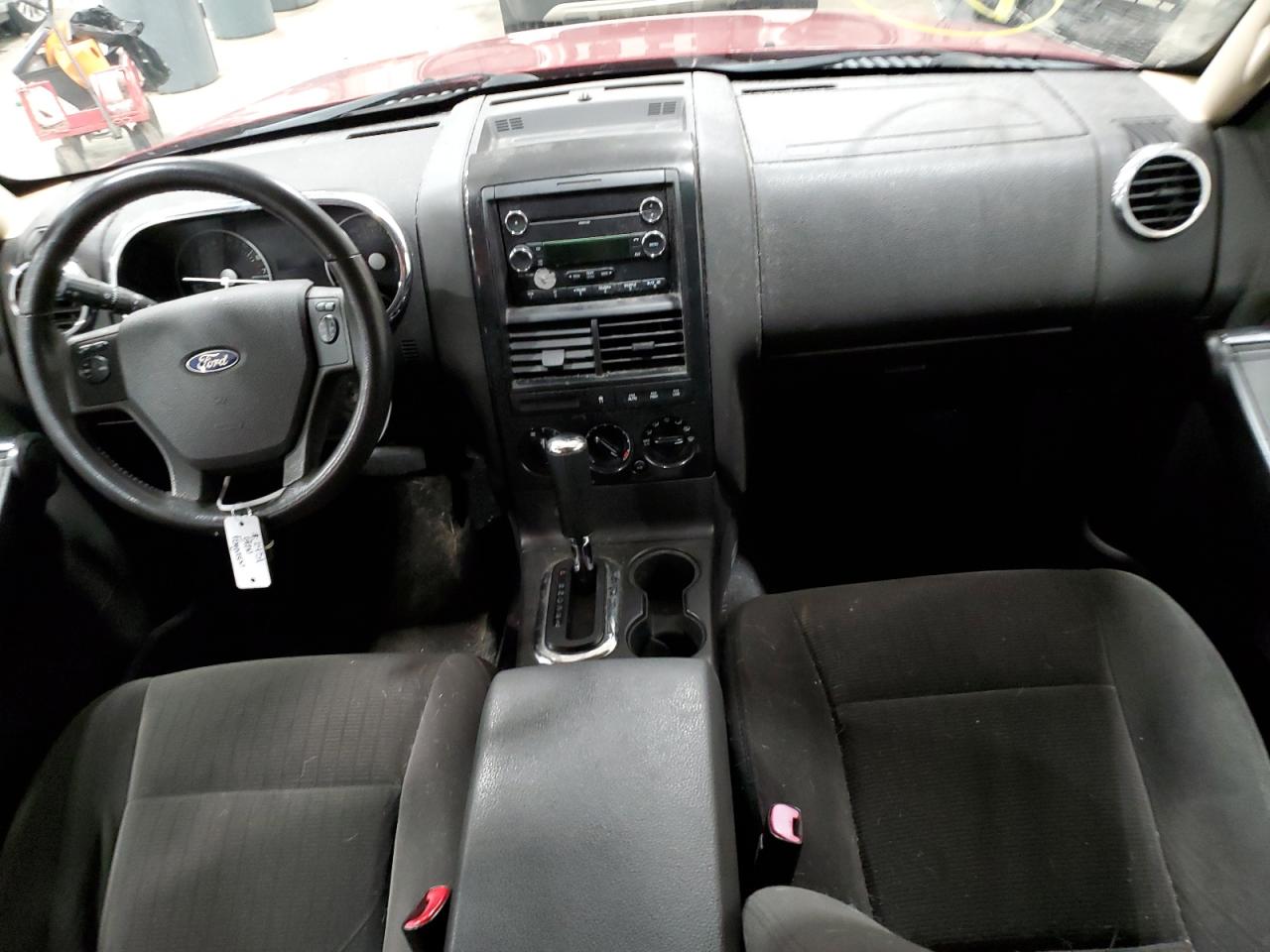 2010 Ford Explorer - Image 8