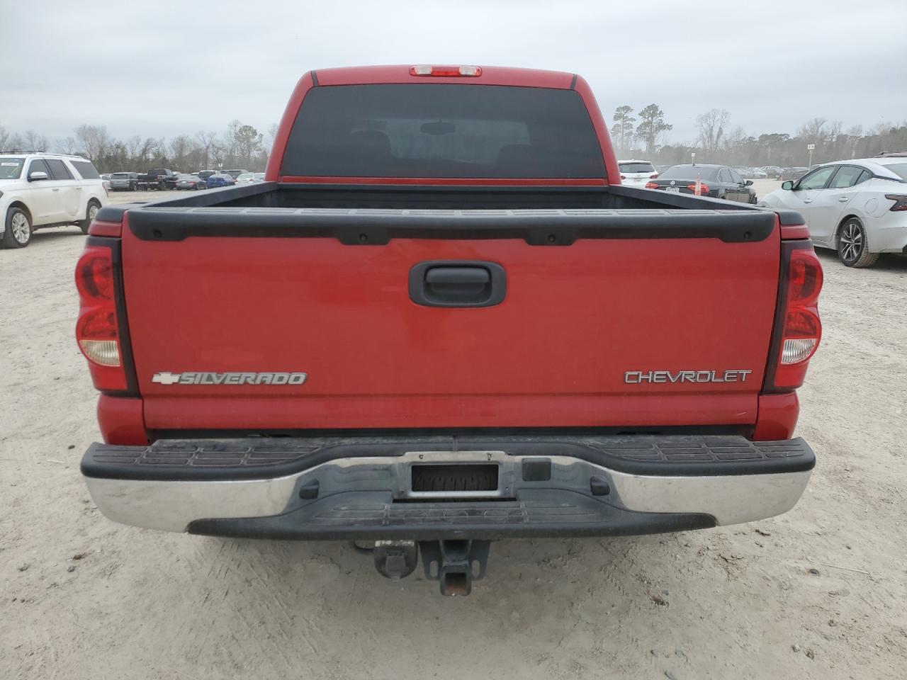 2004 Chevrolet Silverado - Image 6