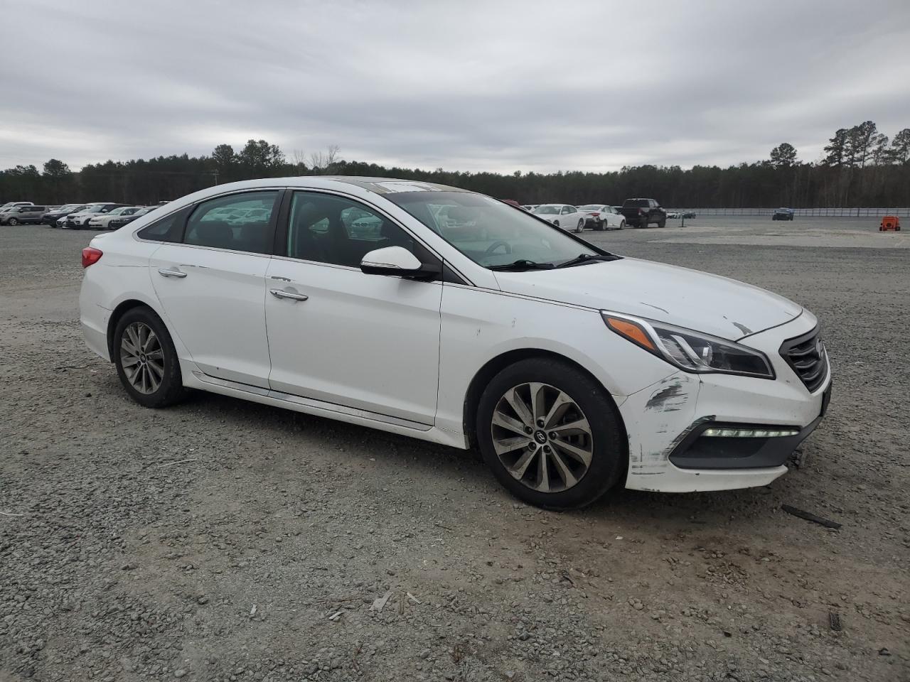 2016 Hyundai Sonata - Image 4