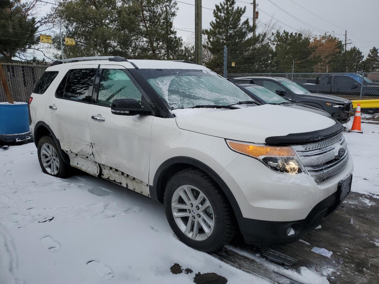 2015 Ford Explorer - Image 4