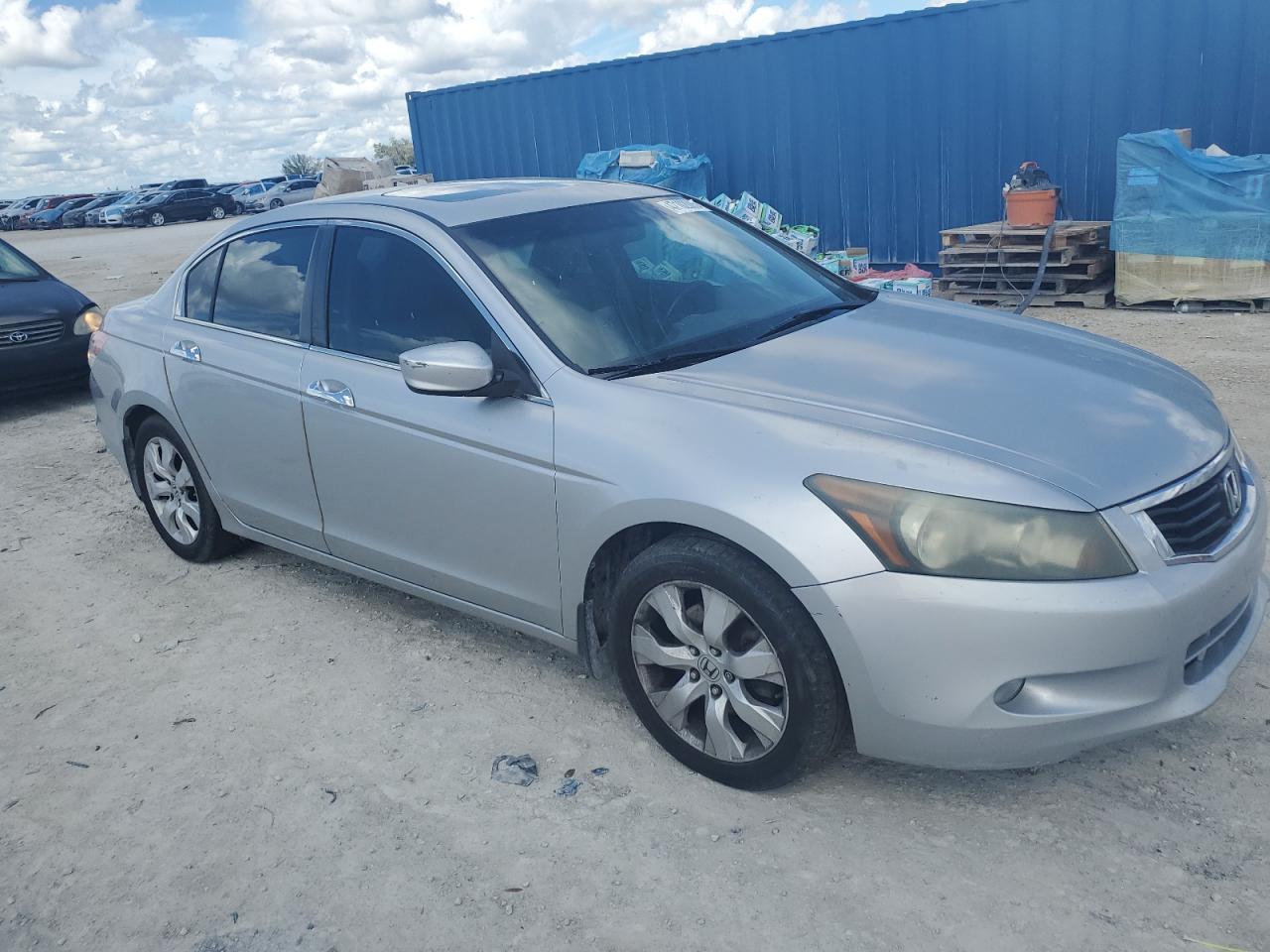 2010 Honda Accord - Image 4