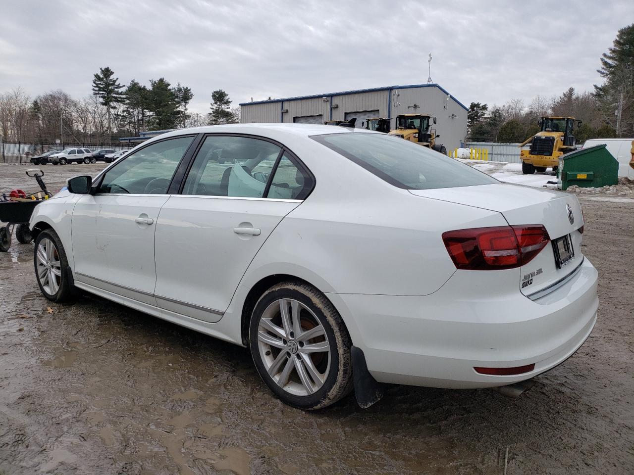 2017 Volkswagen Jetta - Image 2