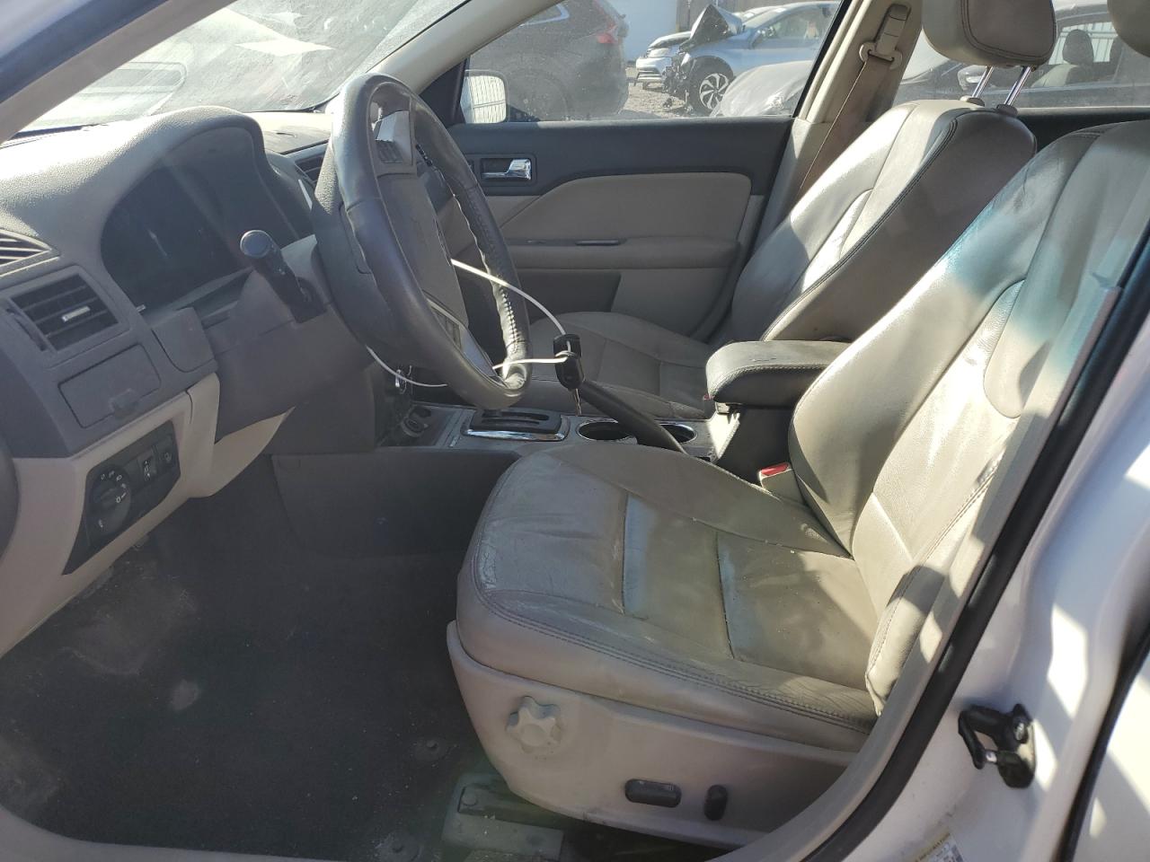 2010 Ford Fusion - Image 7
