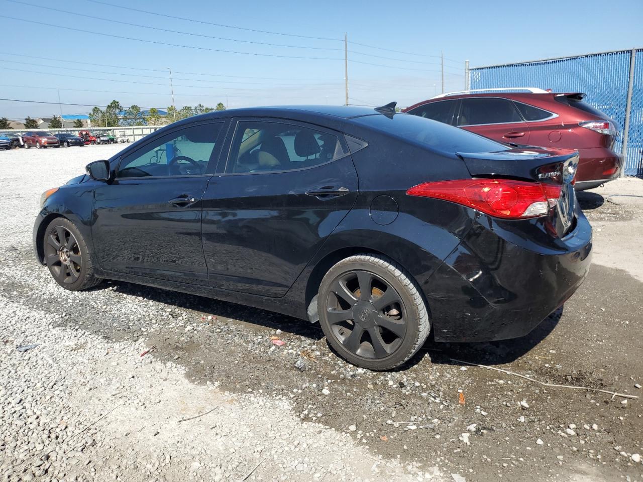 2013 Hyundai Elantra - Image 2