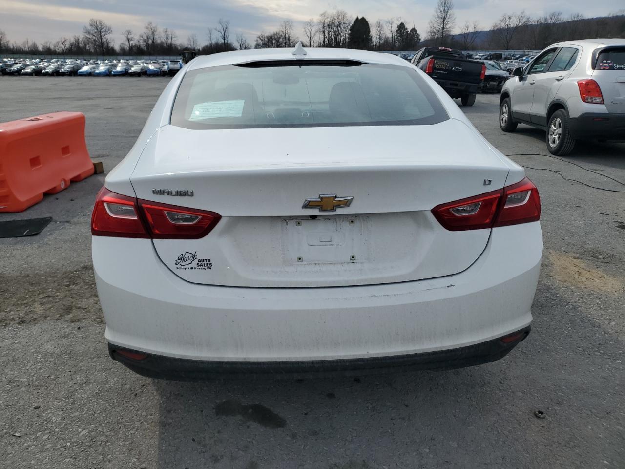 2017 Chevrolet Malibu - Image 6