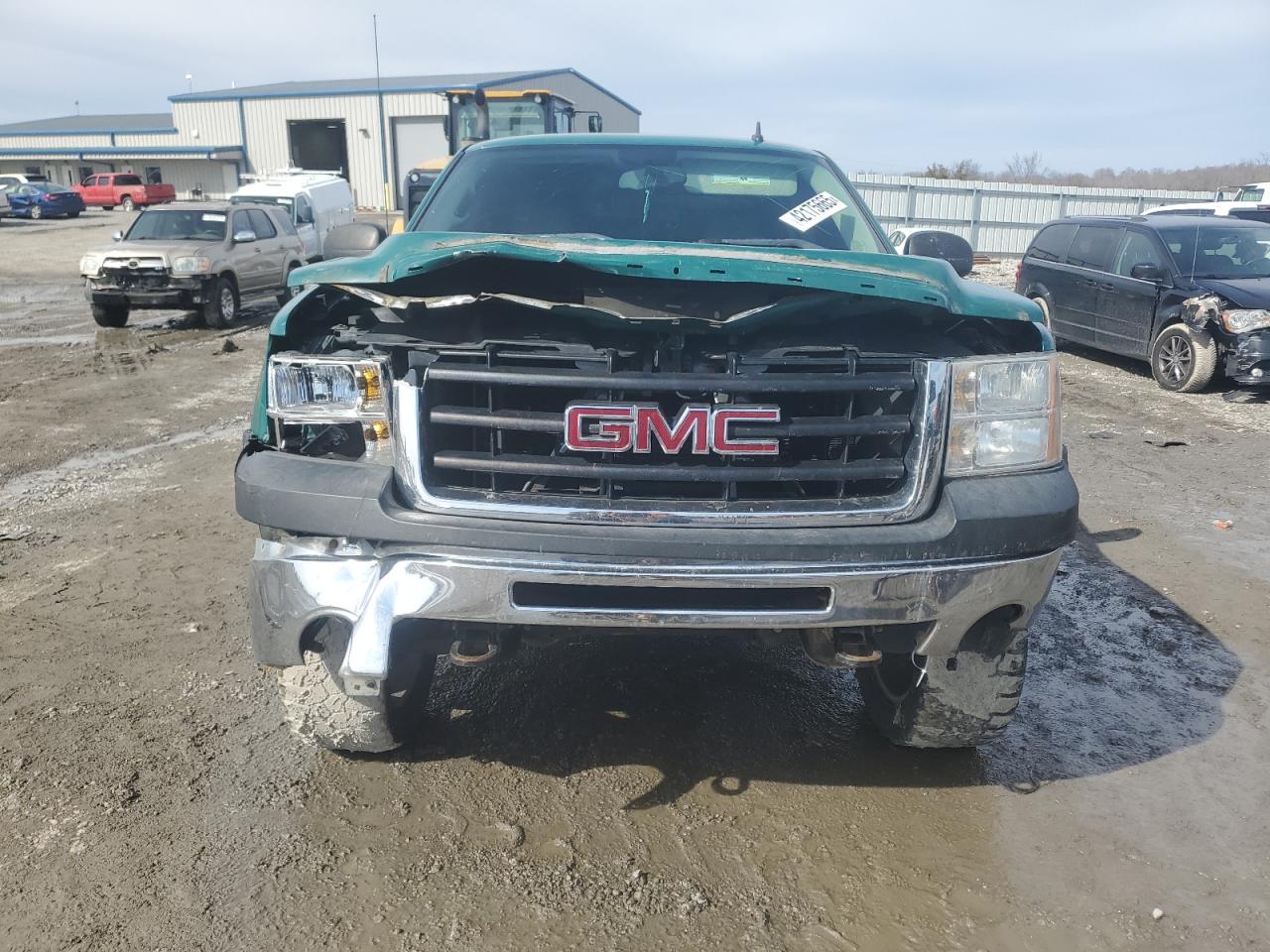 2010 GMC Sierra - Image 5