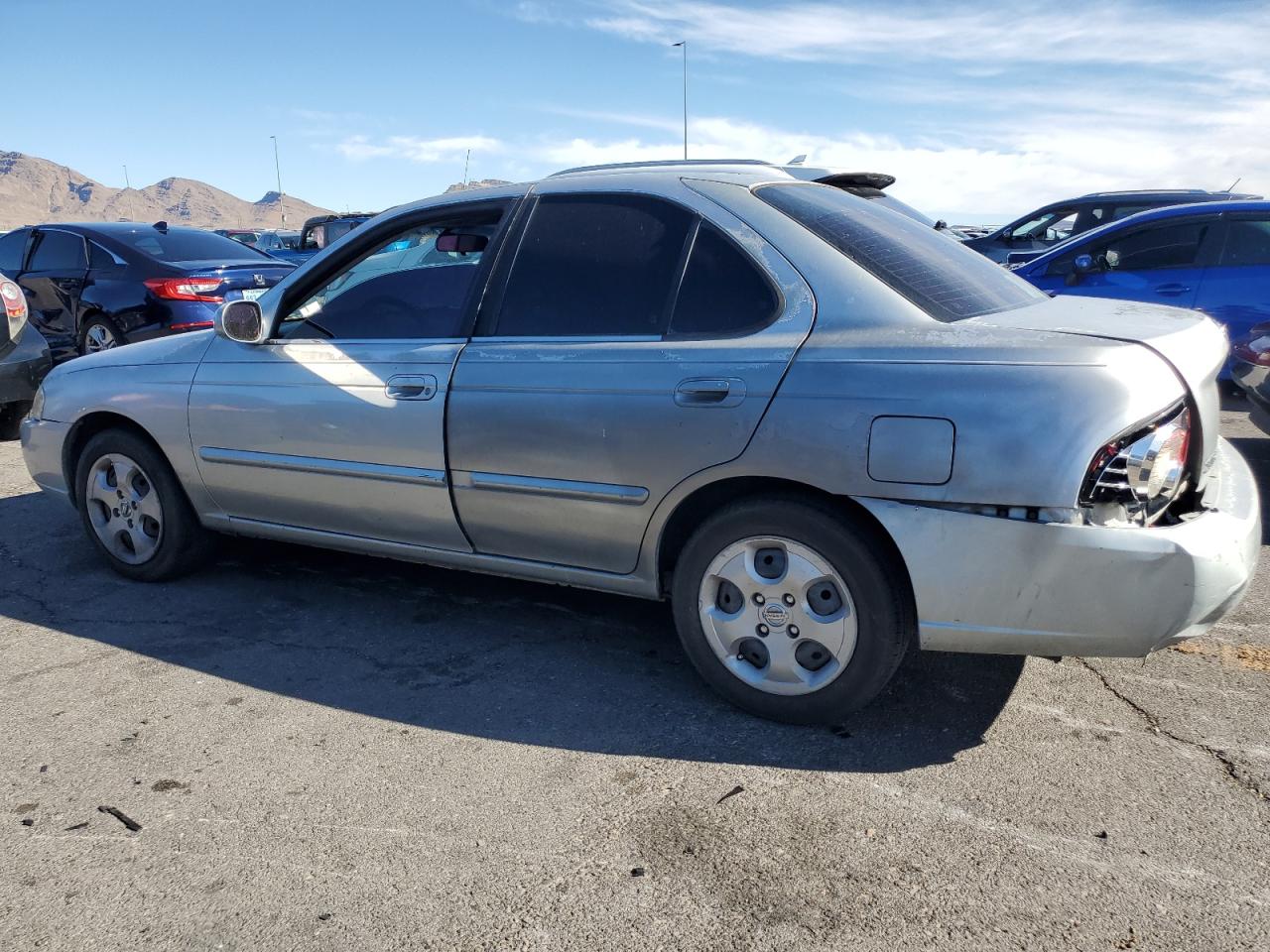 2004 Nissan Sentra - Image 2