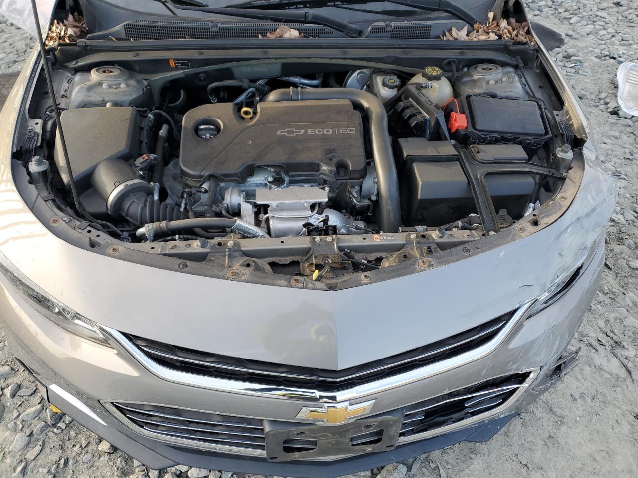 2017 Chevrolet Malibu - Image 11