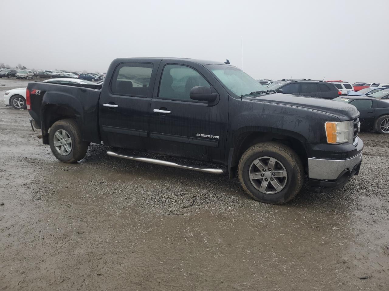 2011 GMC Sierra - Image 4