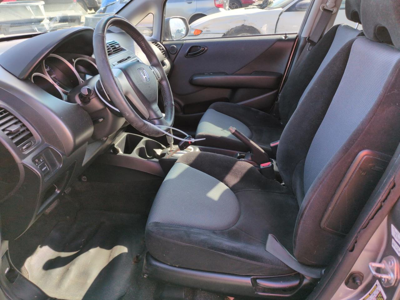 2008 Honda Fit - Image 7