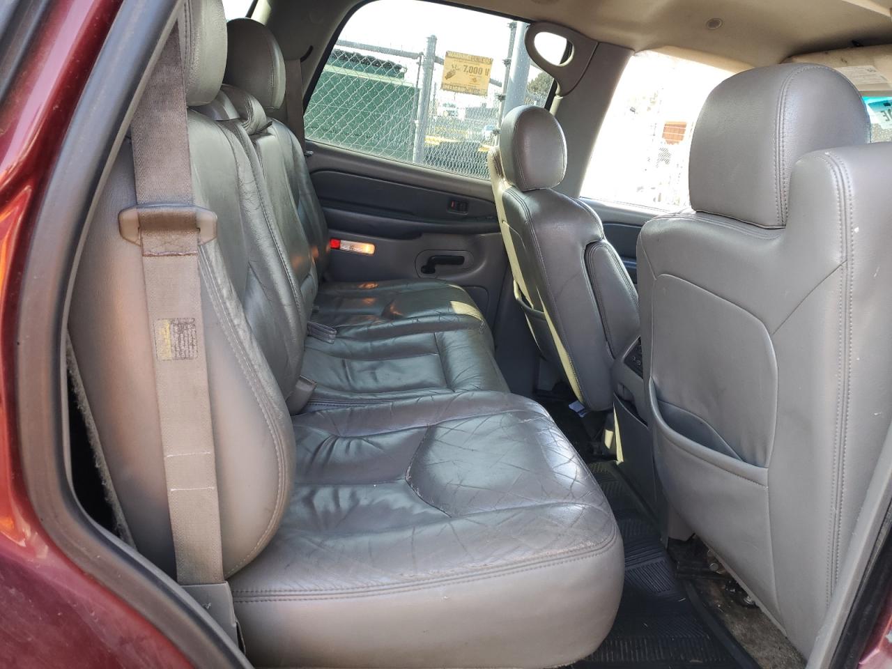 2003 Chevrolet Tahoe - Image 11