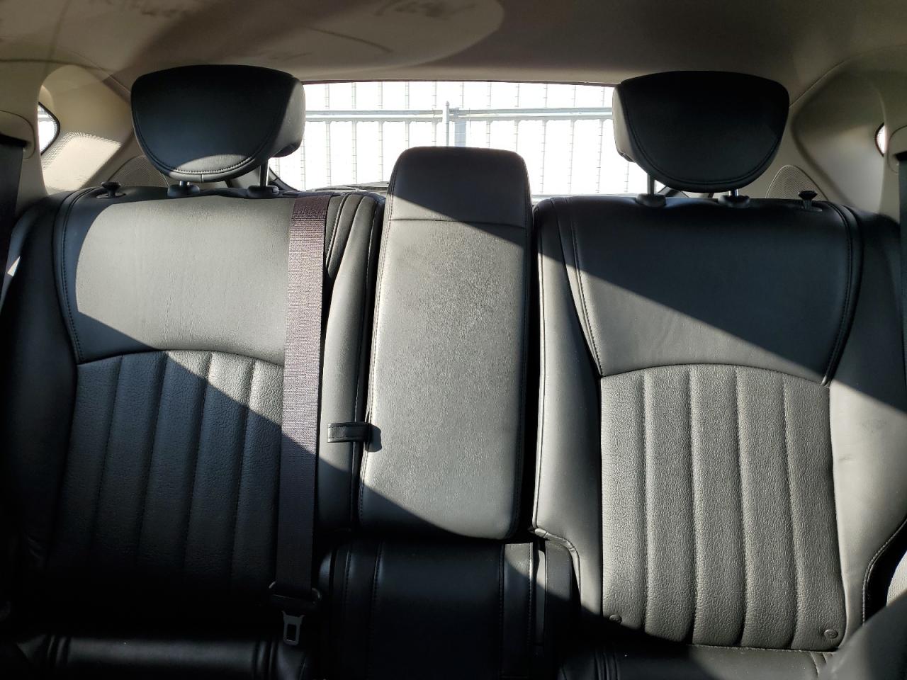 2016 Infiniti QX50 - Image 10