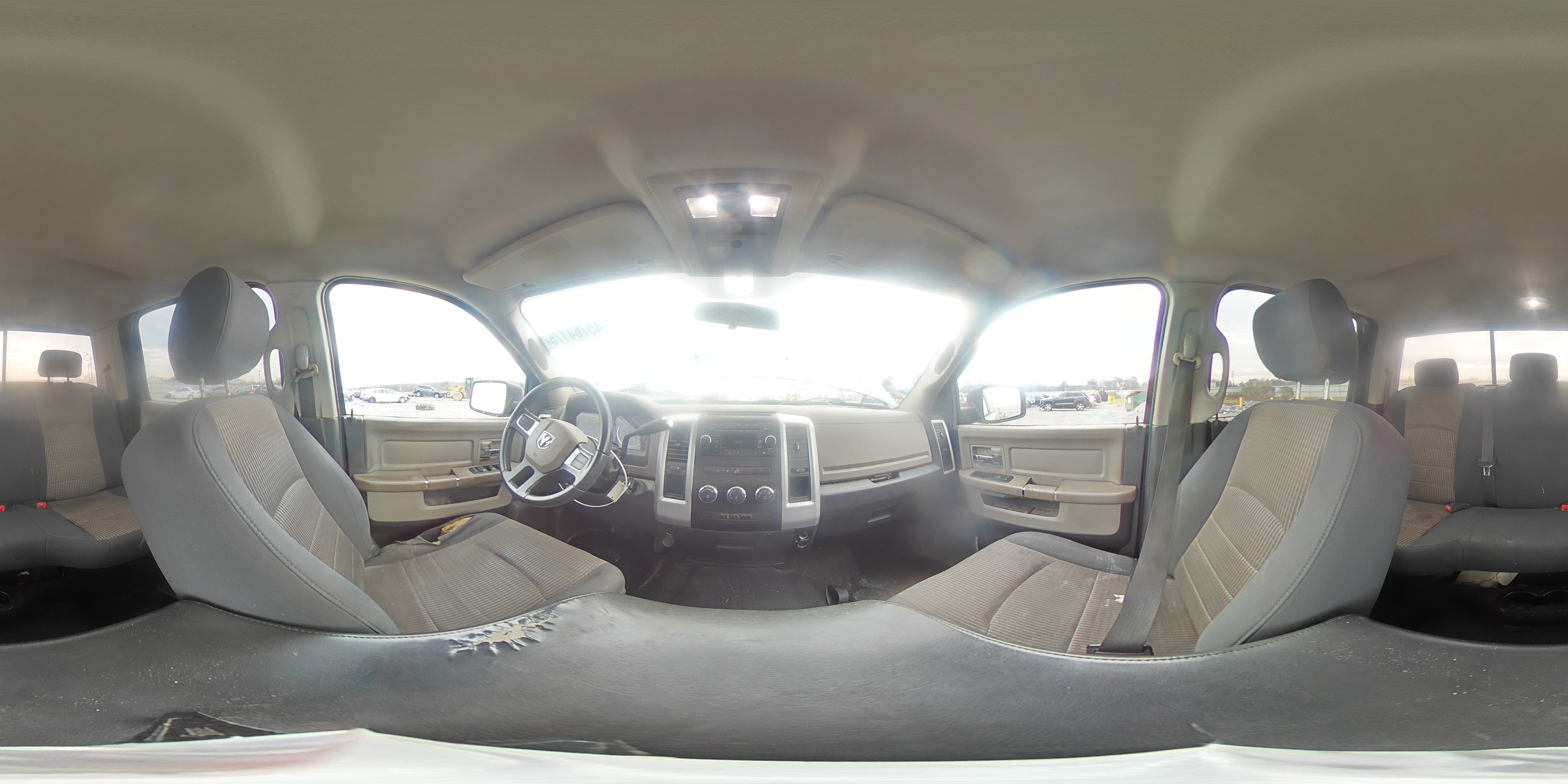 2010 Dodge RAM - Image 12