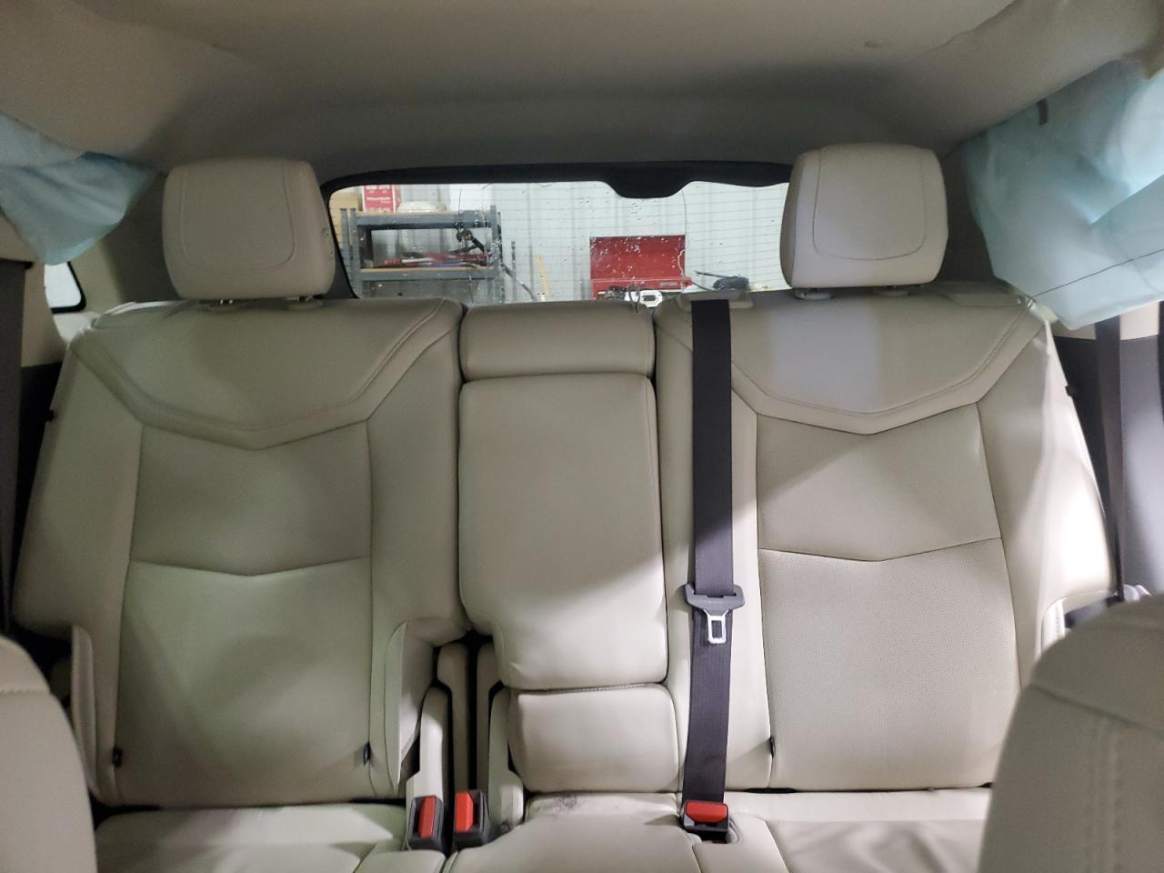 2019 Cadillac XT5 - Image 10