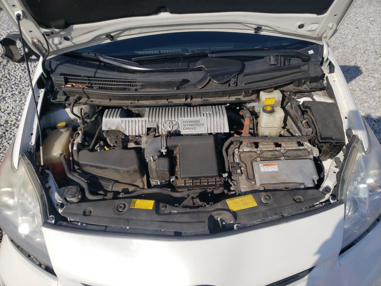 2012 Toyota Prius - Image 11
