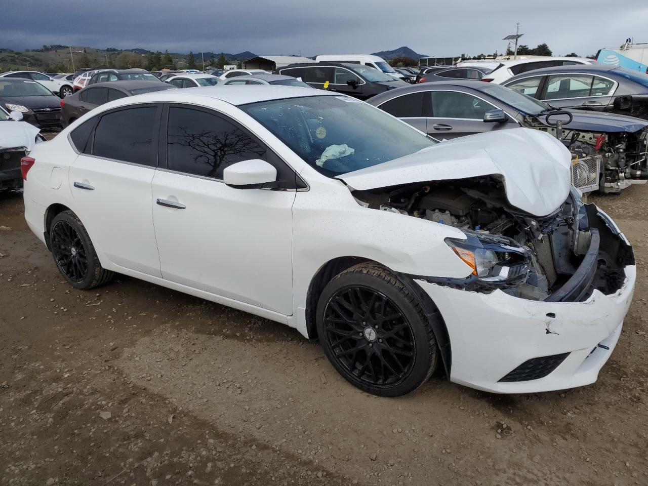 2016 Nissan Sentra - Image 4