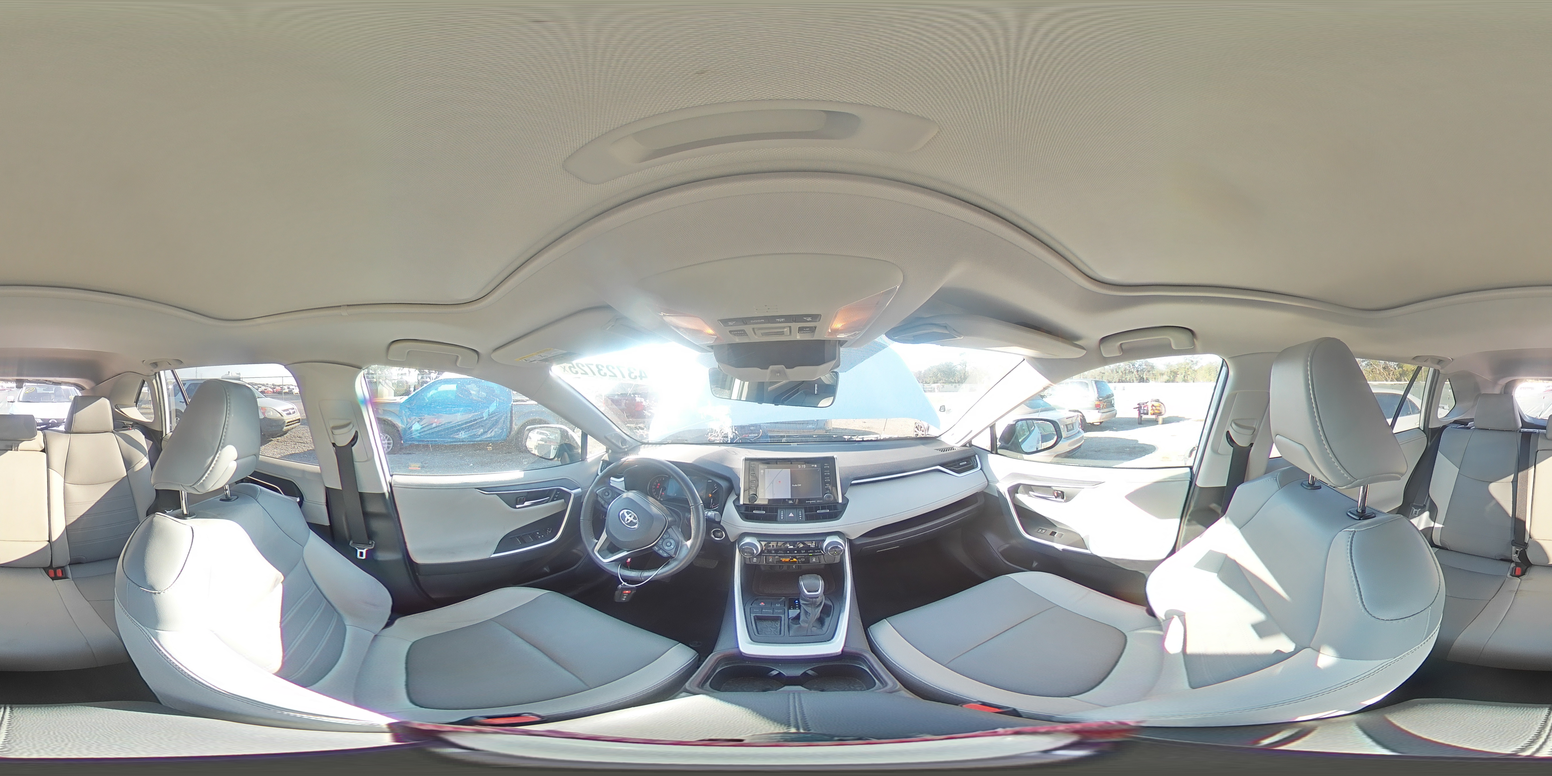 2021 Toyota RAV 4 - Image 13