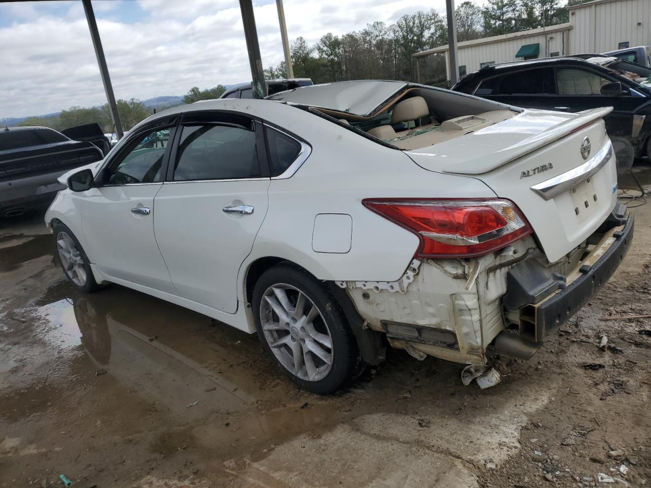 2013 Nissan Altima - Image 2