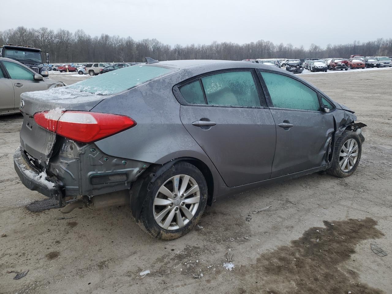 2016 Kia Forte - Image 3
