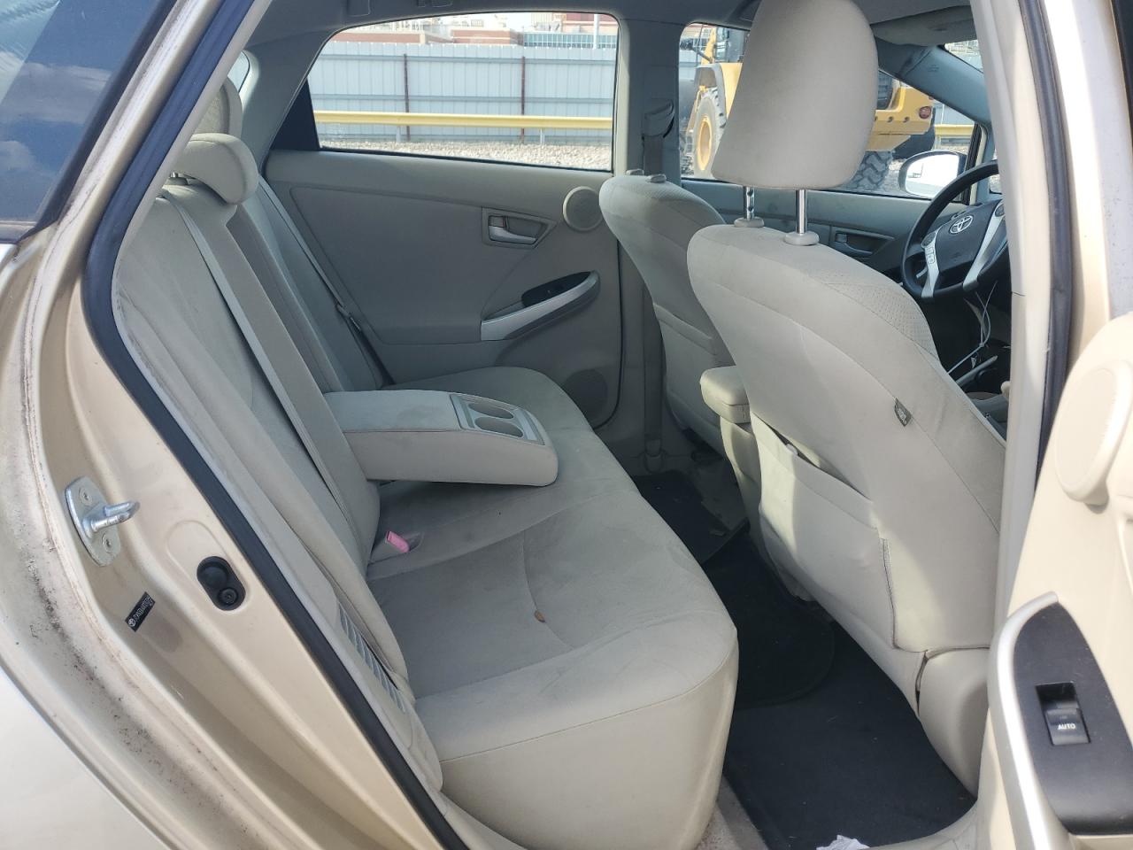 2010 Toyota Prius - Image 10
