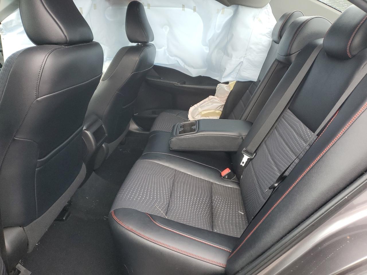 2015 Toyota Camry - Image 10