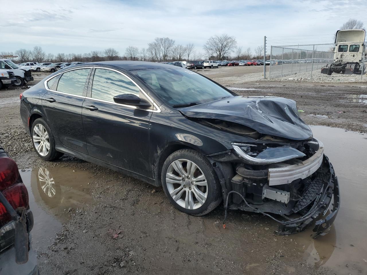 2015 Chrysler 200 - Image 4