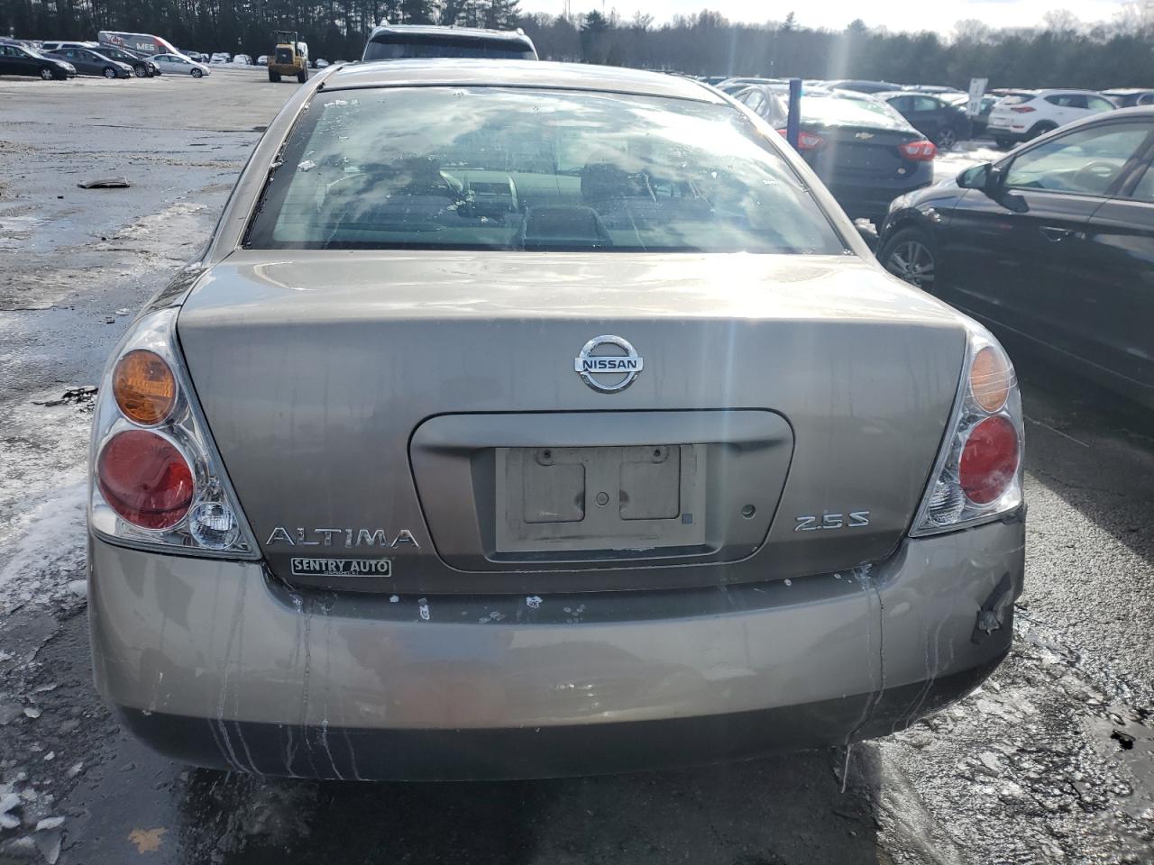 2004 Nissan Altima - Image 6