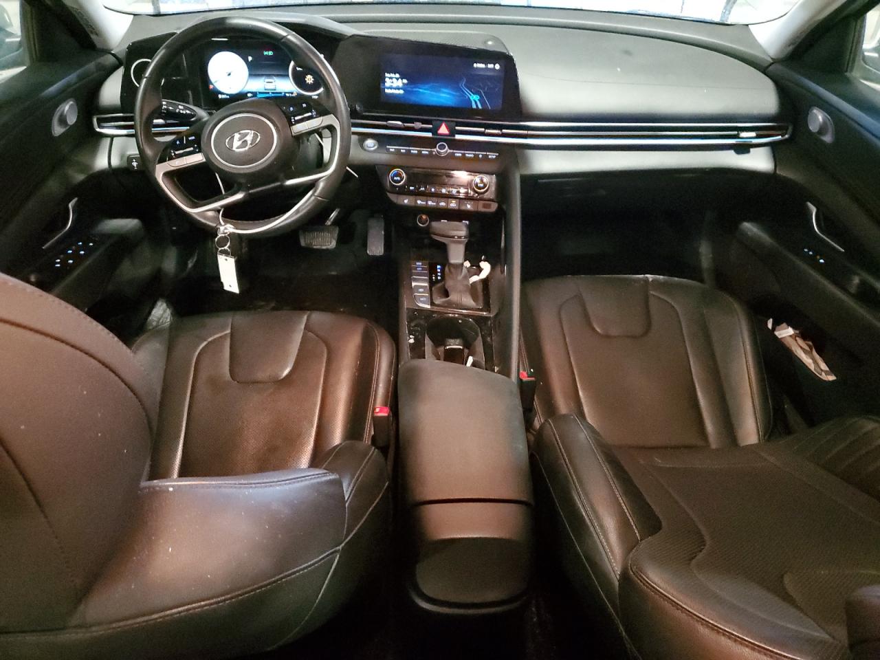 2023 Hyundai Elantra - Image 8