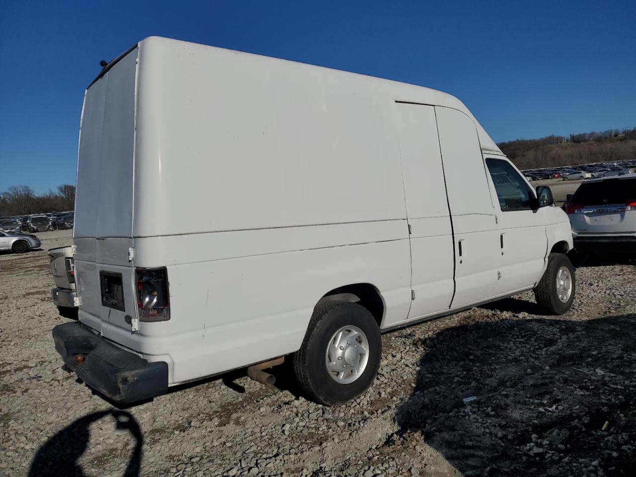 2008 Ford Econoline - Image 3