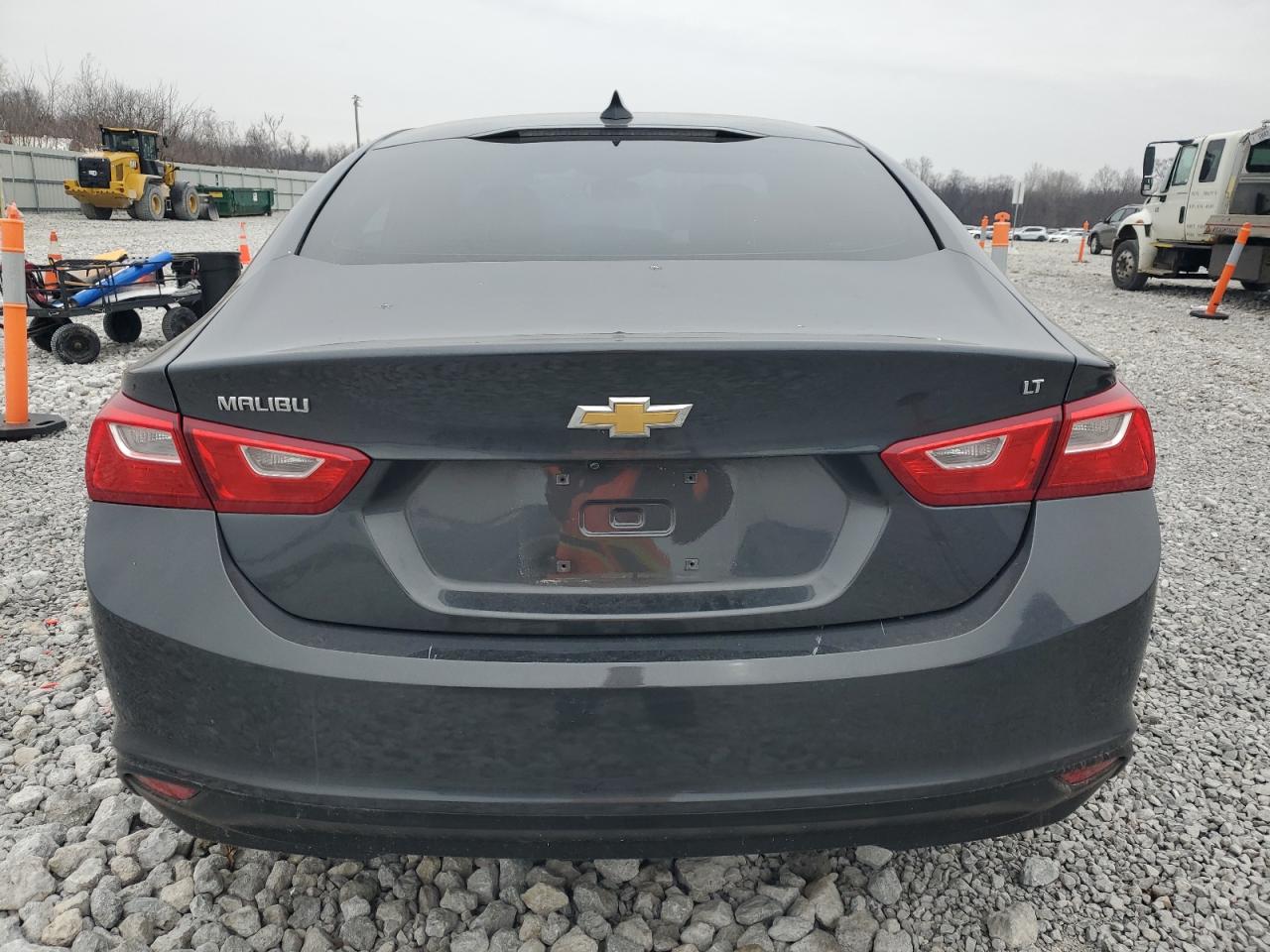2016 Chevrolet Malibu - Image 6