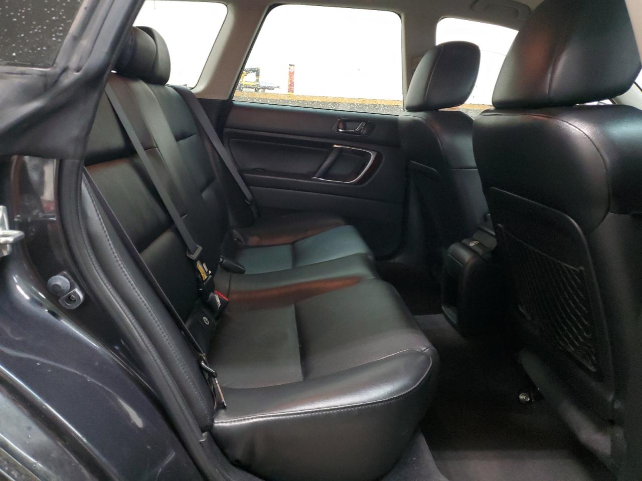 2007 Subaru Outback - Image 11