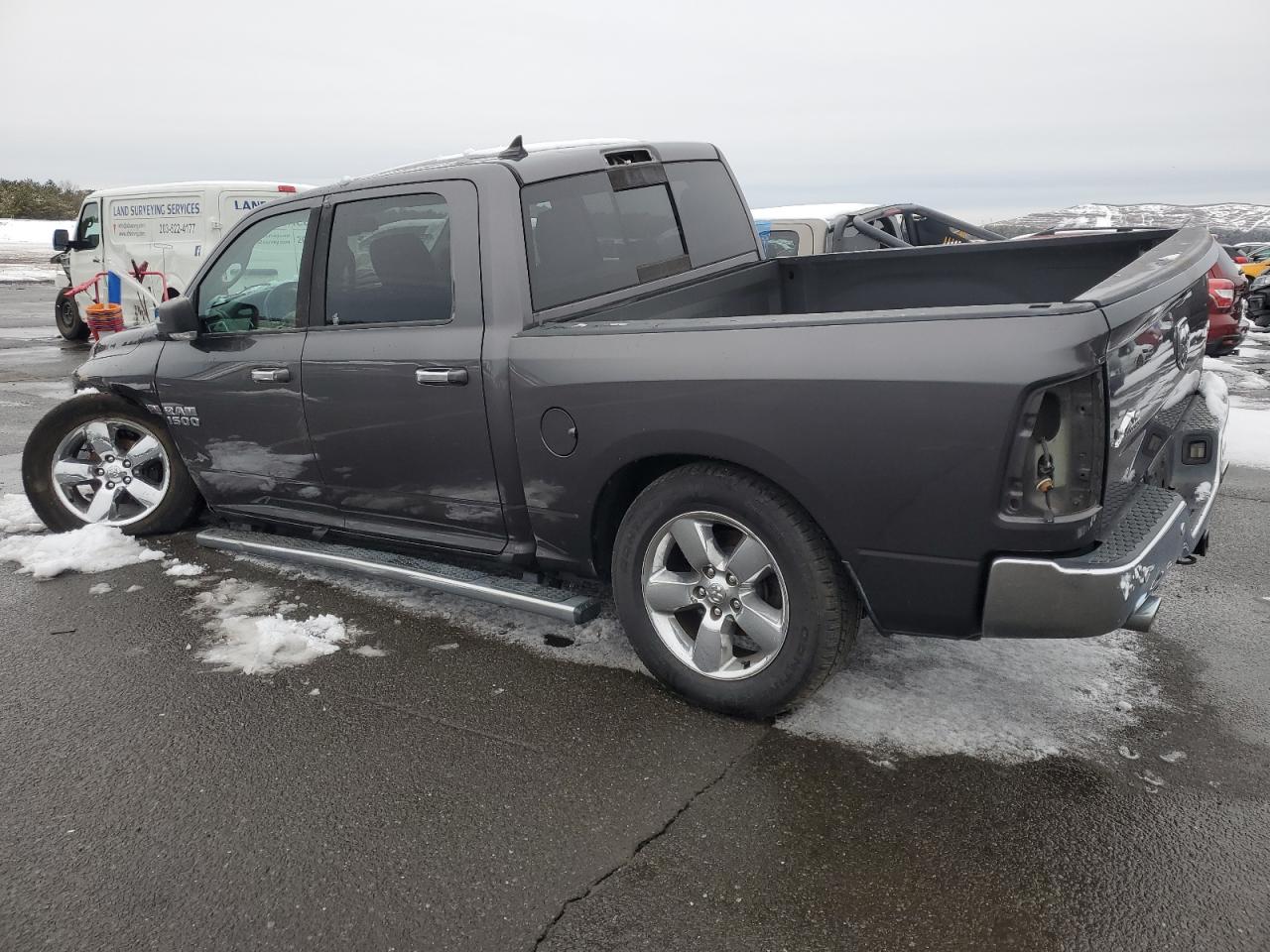 2016 RAM 1500 - Image 2