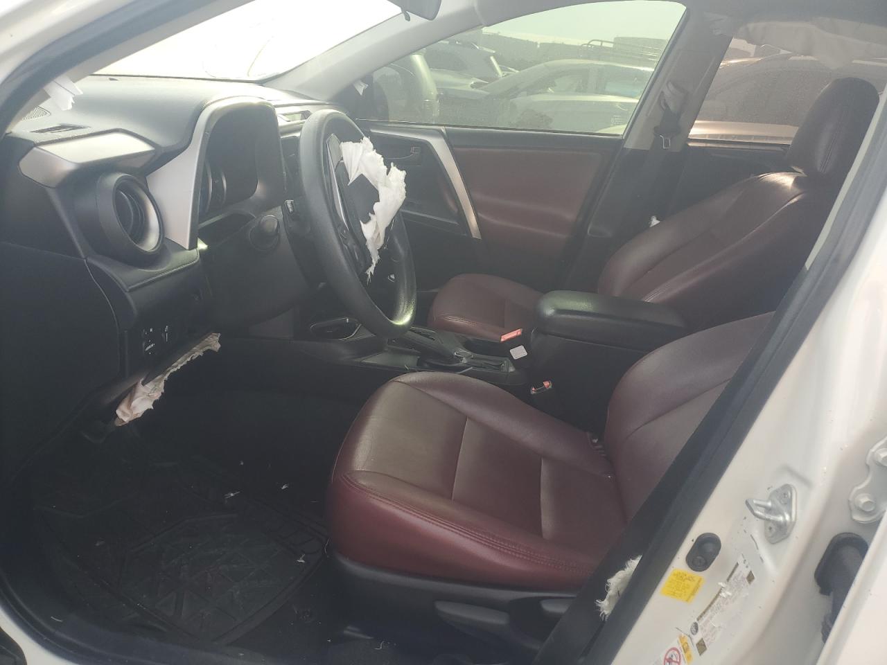 2016 Toyota RAV 4 - Image 7