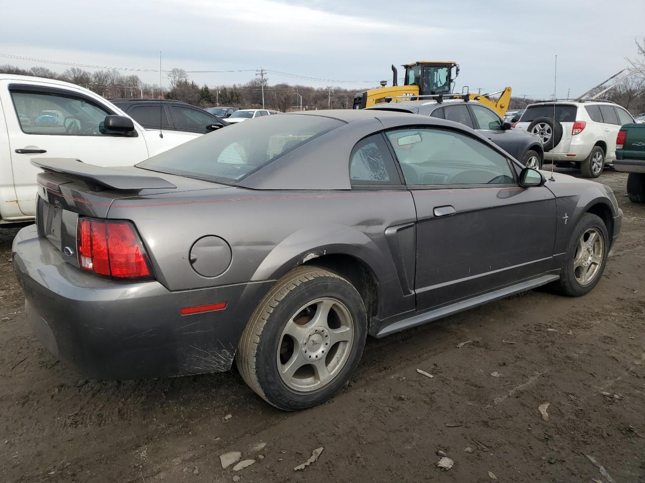 2003 Ford Mustang - Image 3