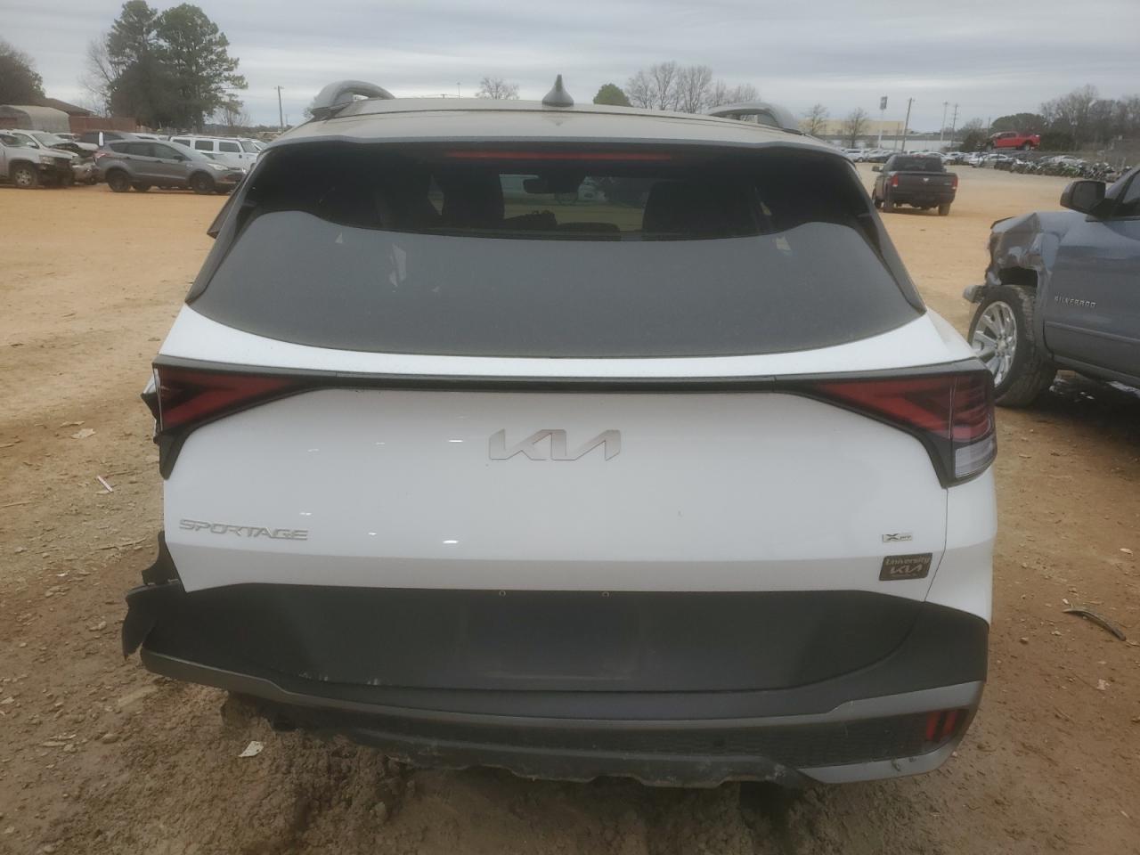 2023 Kia Sportage - Image 6