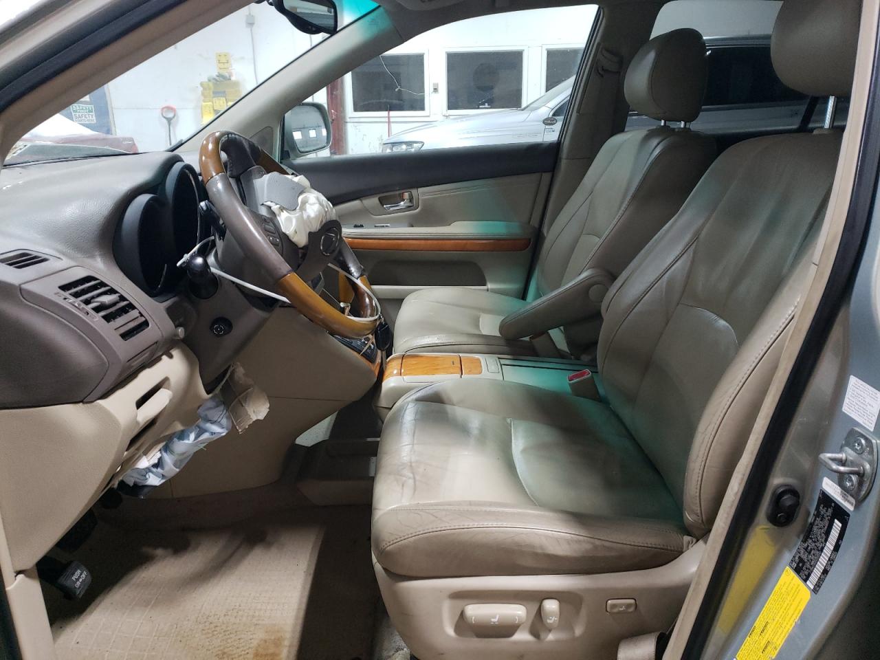 2005 Lexus RX - Image 7