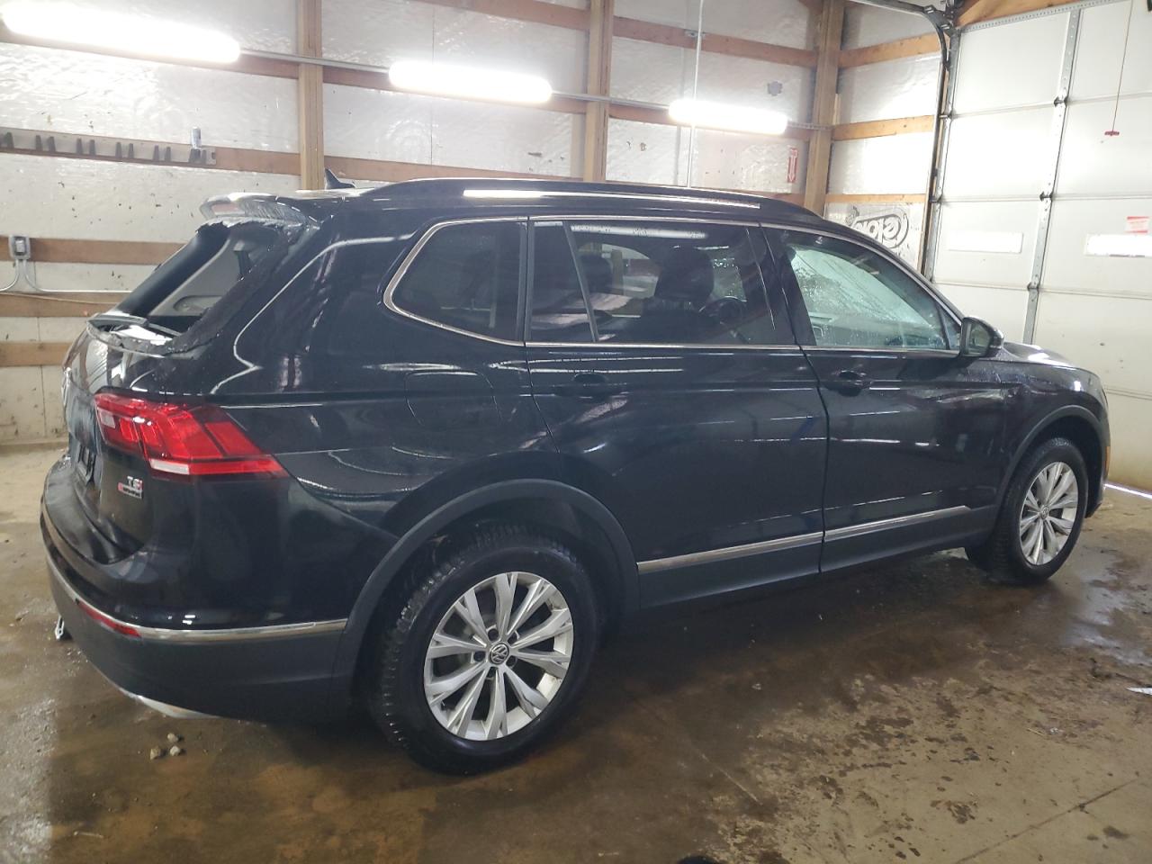 2018 Volkswagen Tiguan - Image 3