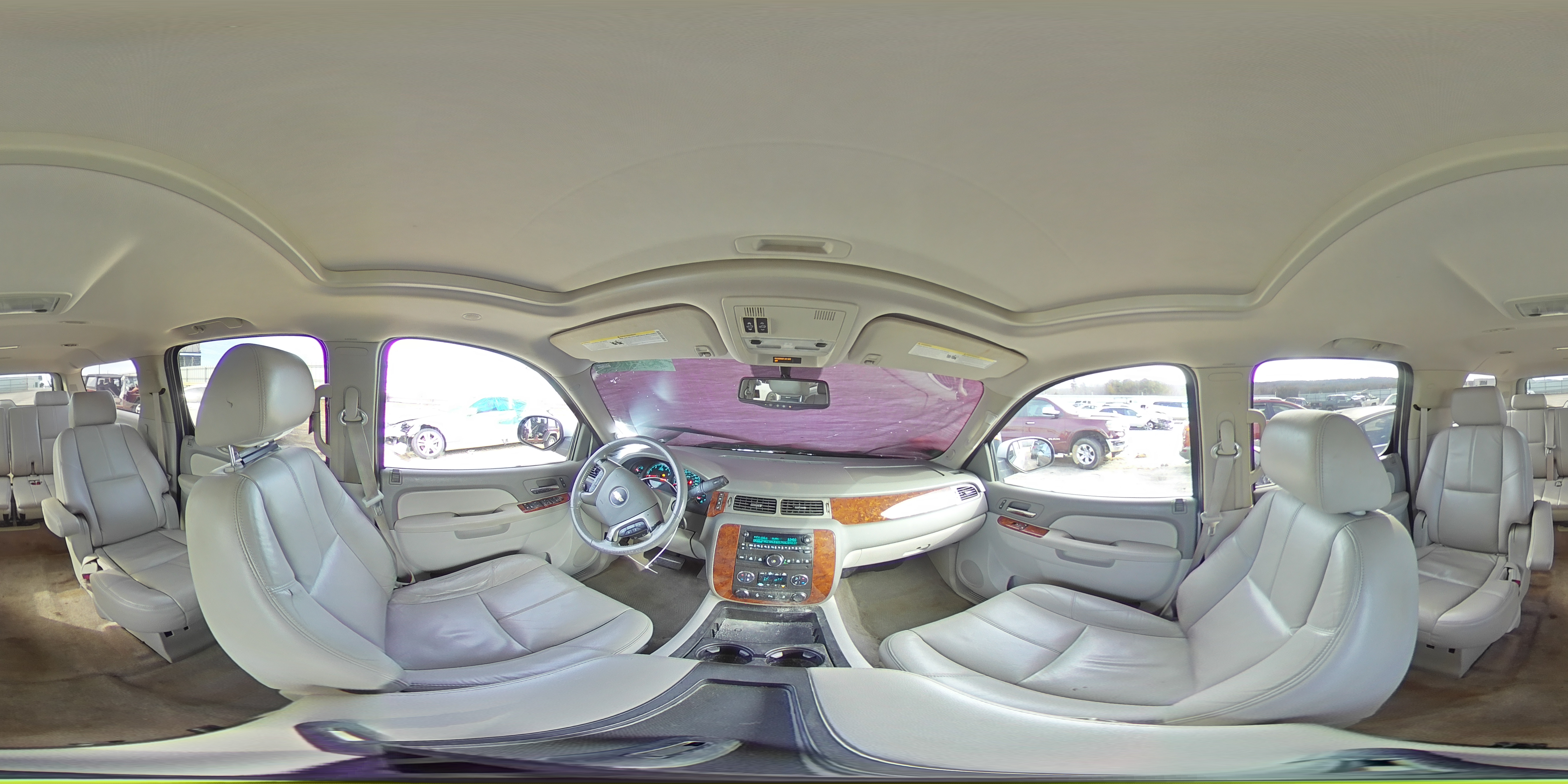 2012 Chevrolet Suburban - Image 14