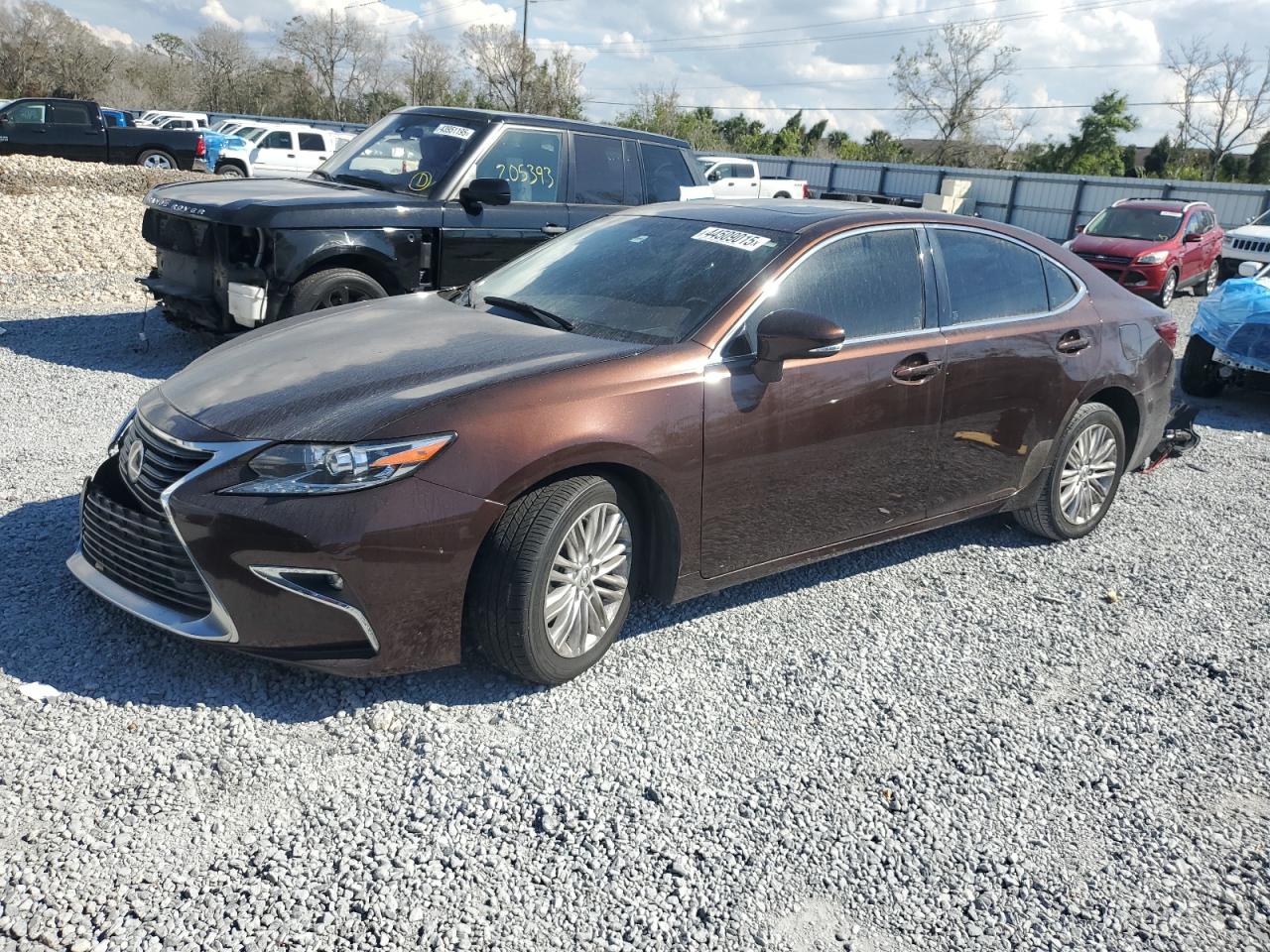 2016 Lexus ES - Image 1