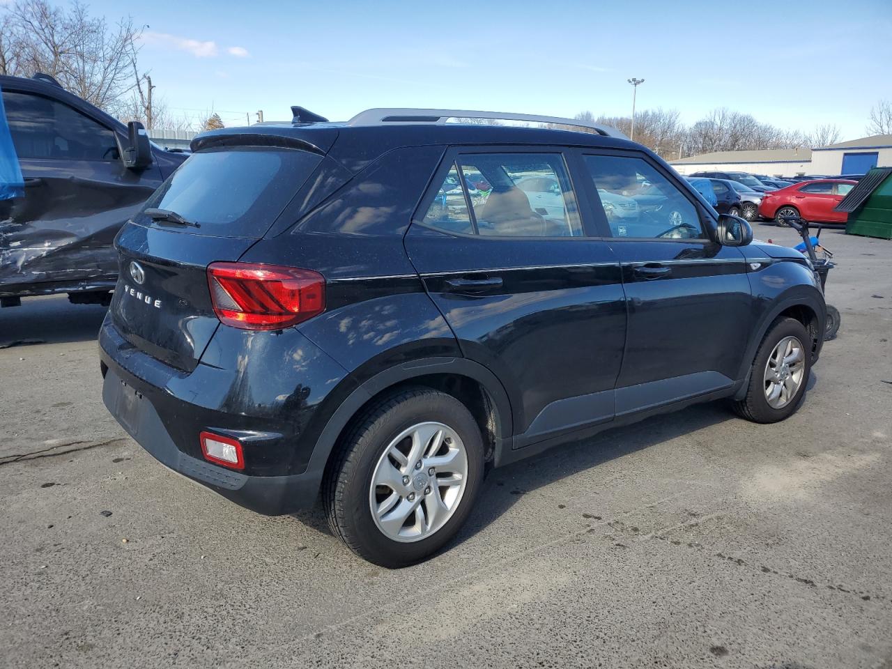 2020 Hyundai Venue - Image 3