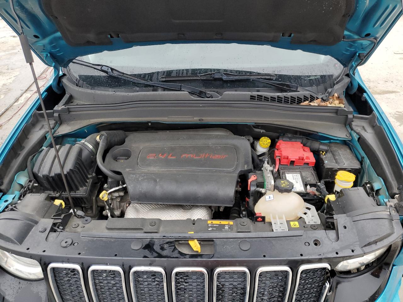 2020 Jeep Renegade - Image 12