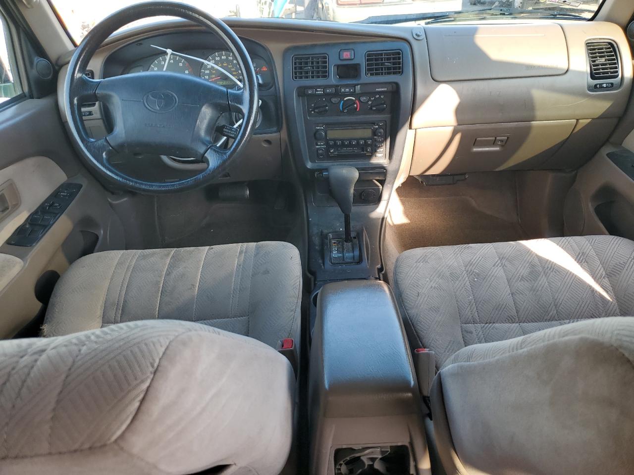 2002 Toyota 4Runner - Image 8